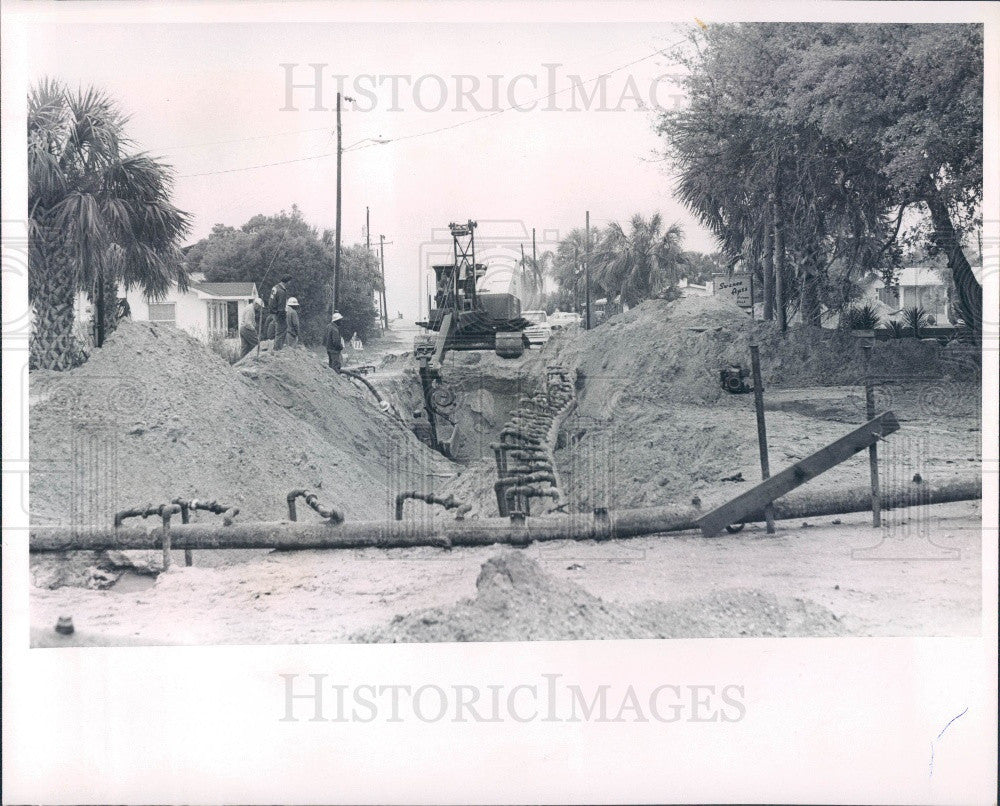 1966 Indian Rocks Beach Florida Sewer Installation Along 16th Avenue Press Photo - Historic Images