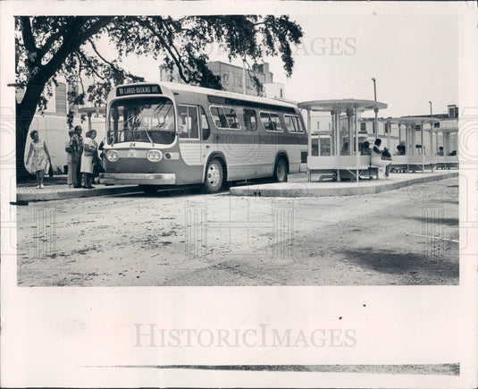 1974 Clearwater Florida Central Pinellas Transit Authority Bus Stop Press Photo - Historic Images