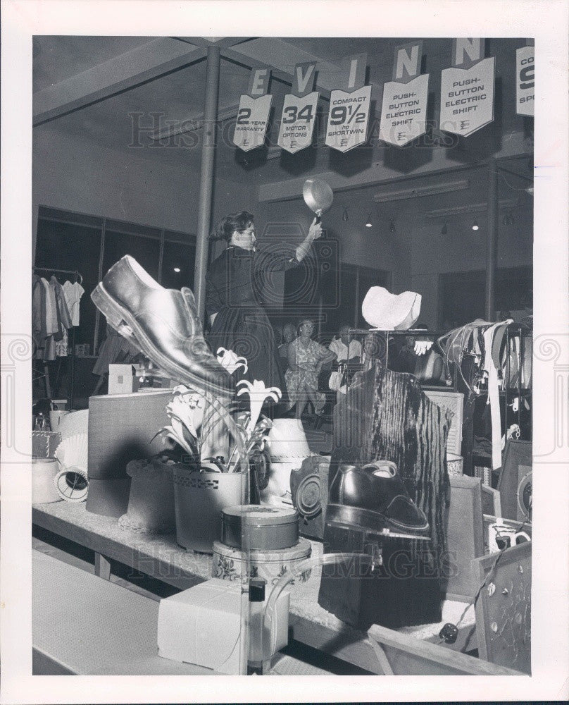 1964 Madeira Beach Florida Chamber of Commerce Petticoat Auction Press Photo - Historic Images