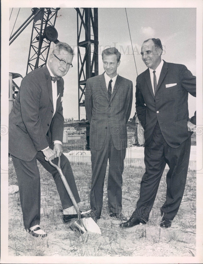 1961 St. Petersburg Florida Central Plaza Bank Groundbreaking Press Photo - Historic Images