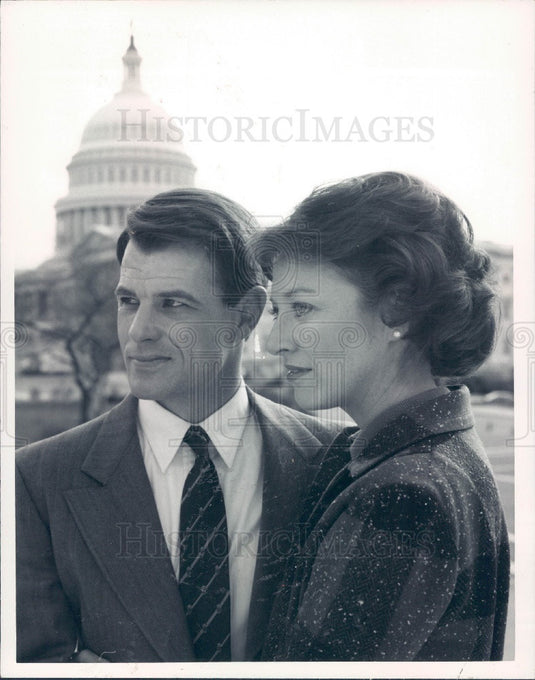 1985 Actors Brad Davis & Veronica Cartwright Press Photo - Historic Images
