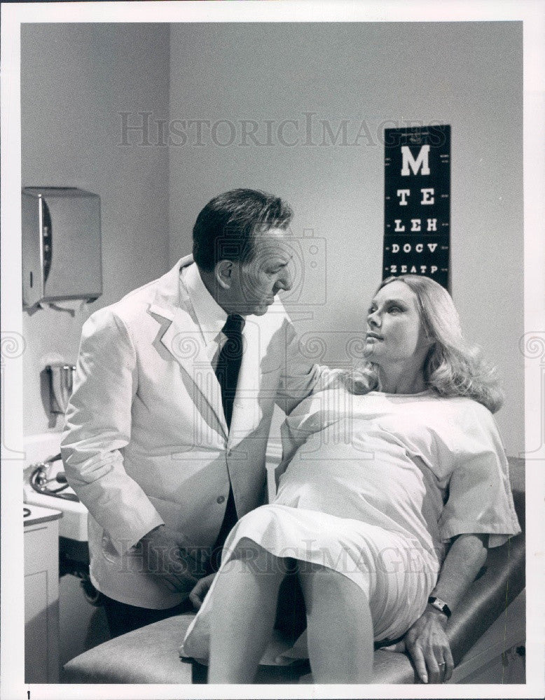 Undated Hollywood Actors Jack Klugman &amp; Natalia Trundy Press Photo - Historic Images