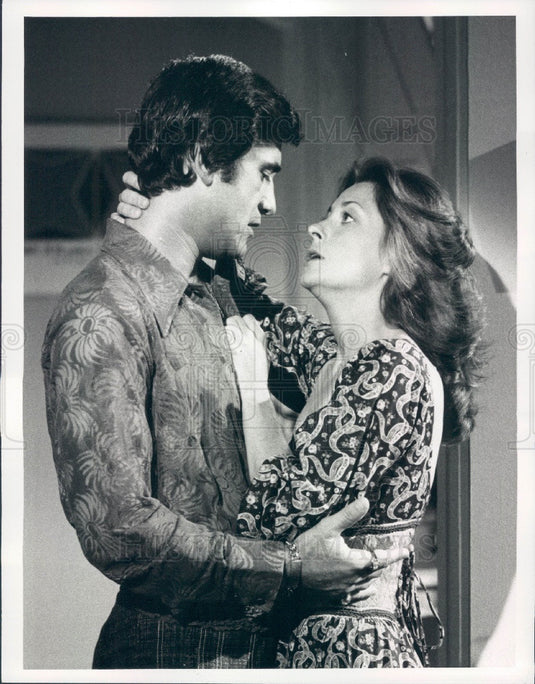 1974 Hollywood Actors James Farentino & Elizabeth Ashley Press Photo - Historic Images
