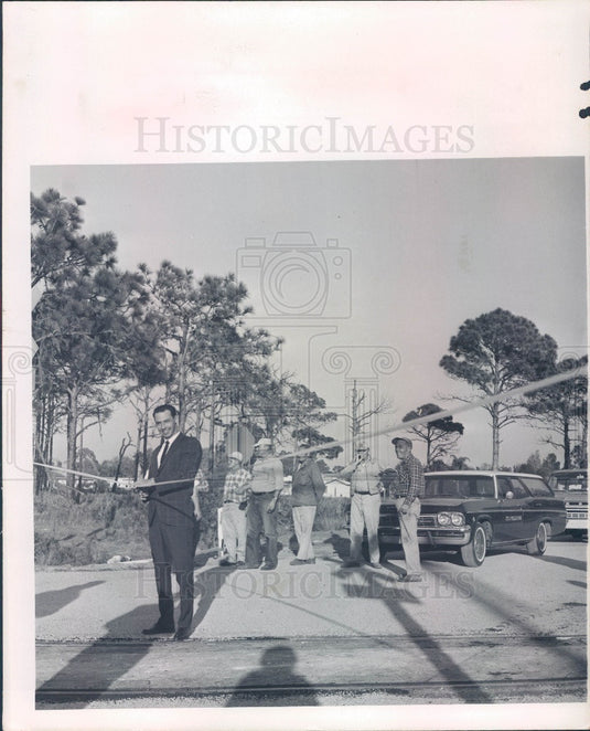 1966 Pinellas Park Florida 70th Avenue Ribbon Cutting Press Photo - Historic Images