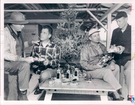 Undated Florida Pistol Shoot & Christmas Party Press Photo - Historic Images