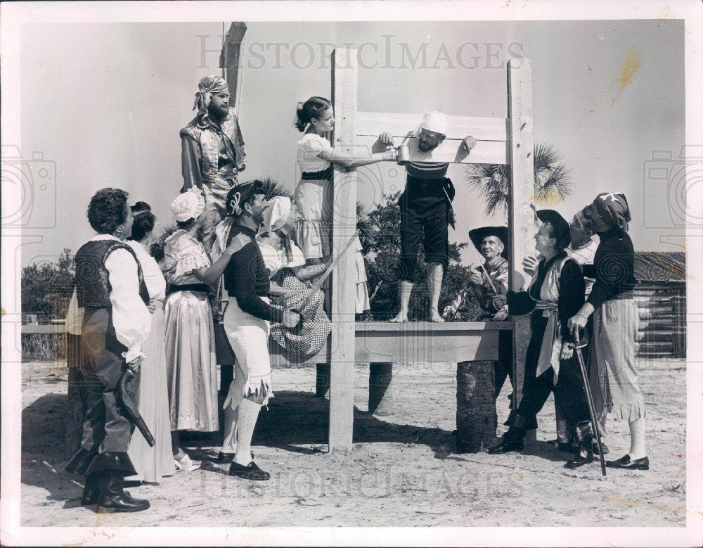 1955 Florida Pirate Village Press Photo - Historic Images