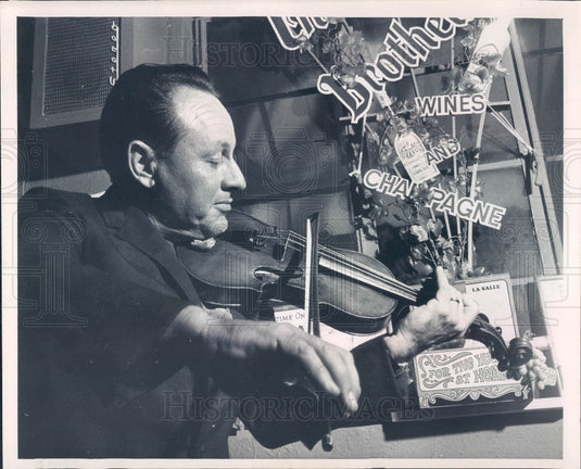 1967 Tampa Florida Gus & Lil's Plahoose Beer Tavern Dr Joseph Leone Press Photo - Historic Images