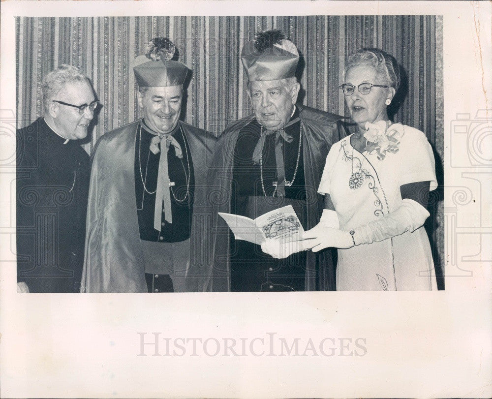 1974 St Petersburg FL Archbishop Carroll &amp; Council of Catholic Women Press Photo - Historic Images