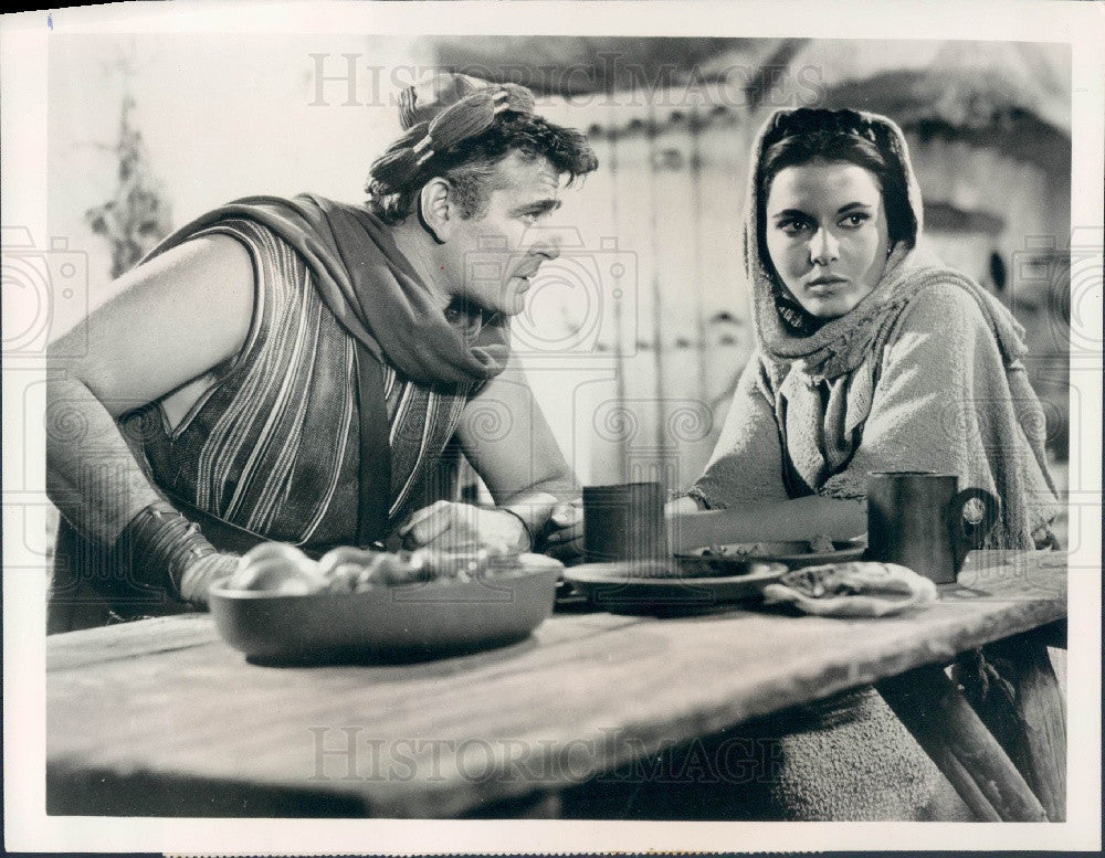 1965 Actors Stuart Whitman &amp; Elana Eden in The Story Of Ruth Press Photo - Historic Images