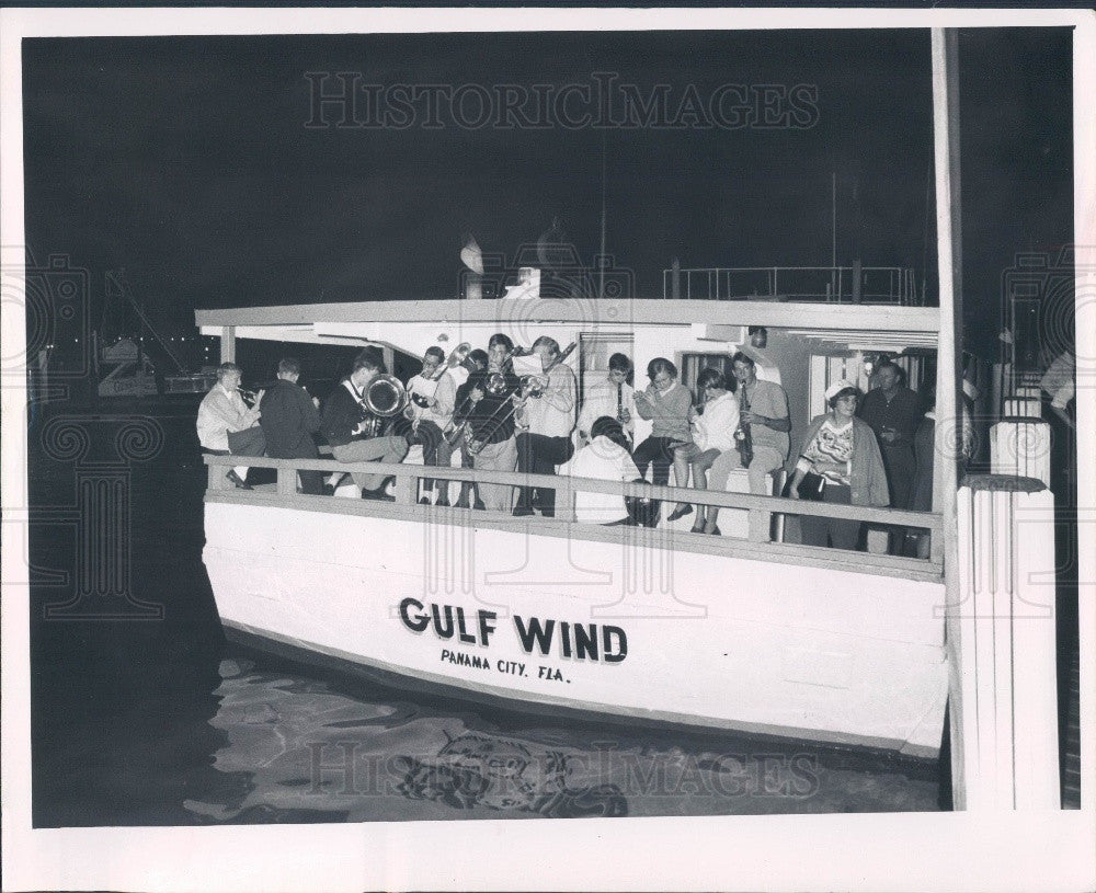 1967 Holiday Isles Florida Christmas Water Pageant Press Photo - Historic Images
