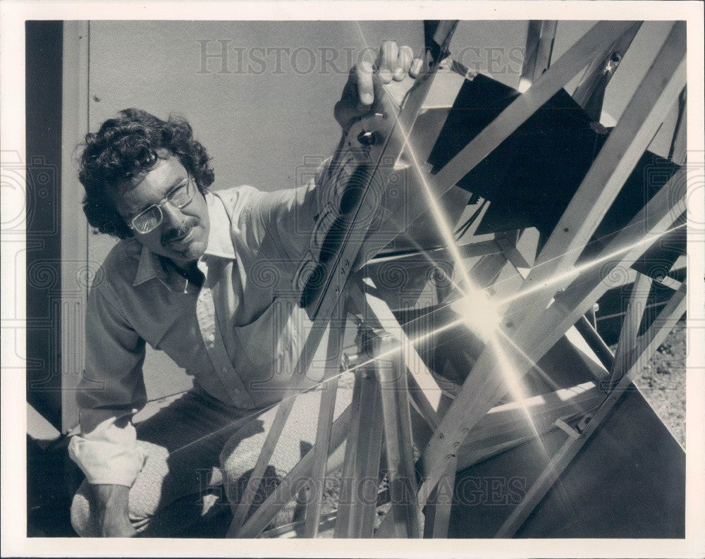 1975 Palo Alto California Varian Associates Solar Power Press Photo - Historic Images