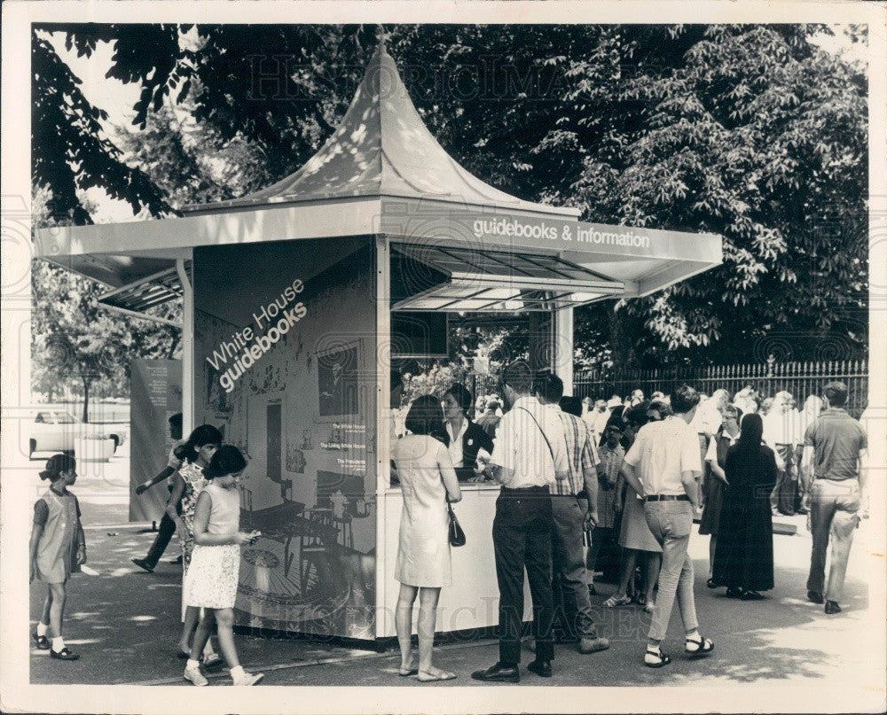 1969 Washington, DC Information Kiosk Press Photo - Historic Images