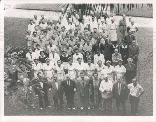 1953 St. Petersburg, Florida Soreno Hotel Staff Press Photo - Historic Images