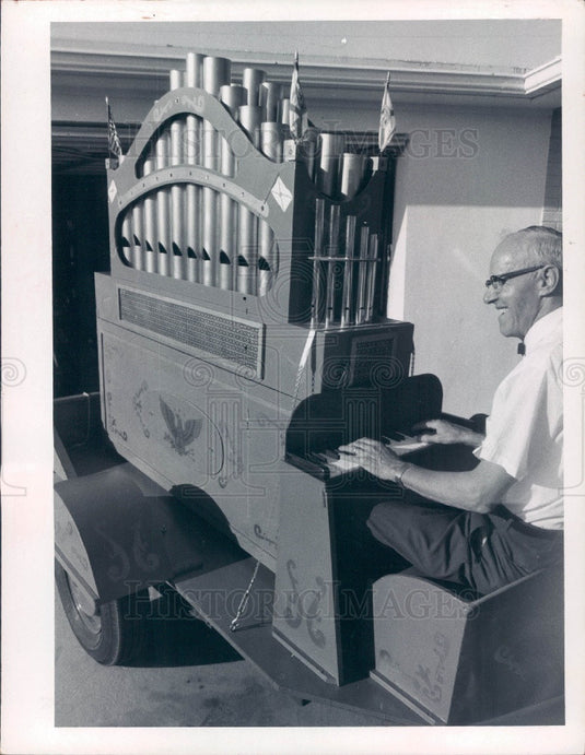 1971 New Port Richey Florida Circus Calliope & Creator Dawson Sawlow Press Photo - Historic Images