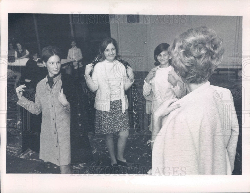 1969 St. Petersburg, Florida Charm School Press Photo - Historic Images