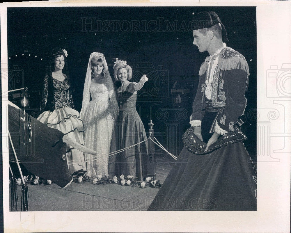 1966 St. Petersburg, Florida Charity Ball Latin American Festival Press Photo - Historic Images