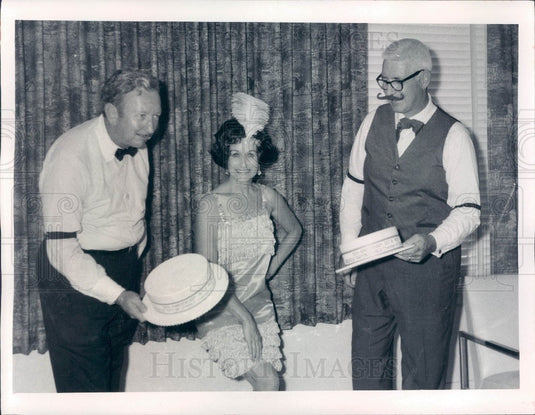 1970 Tarpon Springs, Florida Chamber of Commerce Roaring 20's Party Press Photo - Historic Images