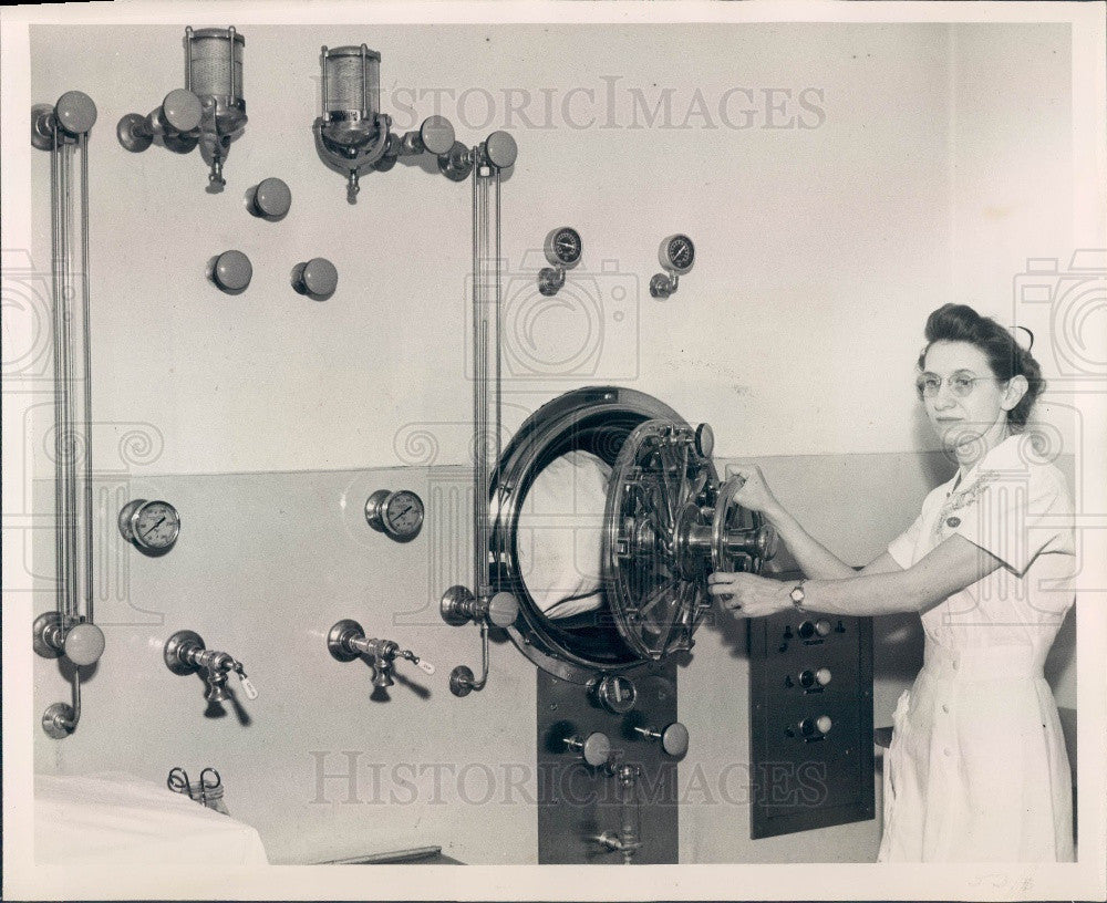 1948 St Petersburg FL Woman&#39;s Hosp Electrically Controlled Autoclave Press Photo - Historic Images