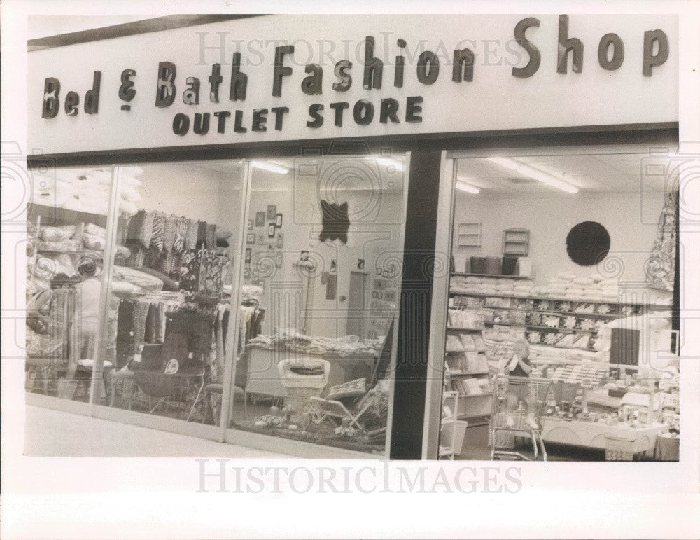 1971 St Petersburg Florida Gateway Mall Bed &amp; Bath Fashion Shop Press Photo - Historic Images