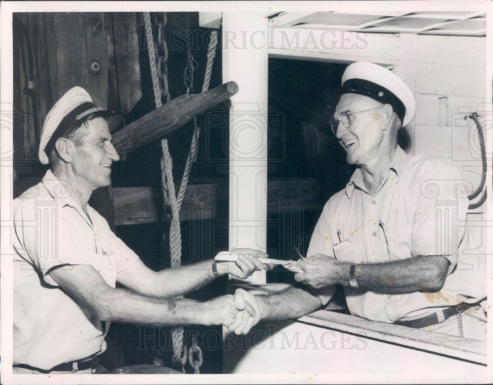 1954 St Petersburg Florida Hillsborough Ferry Last Passenger List Press Photo - Historic Images