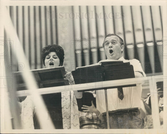 1966 Opera Soprano Lucine Amara and Tenor Sandor Konya Press Photo - Historic Images