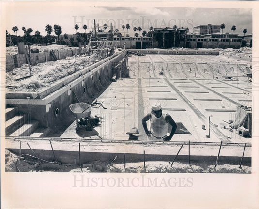 1965 St. Petersburg, Florida North Shore Pool Construction Press Photo - Historic Images