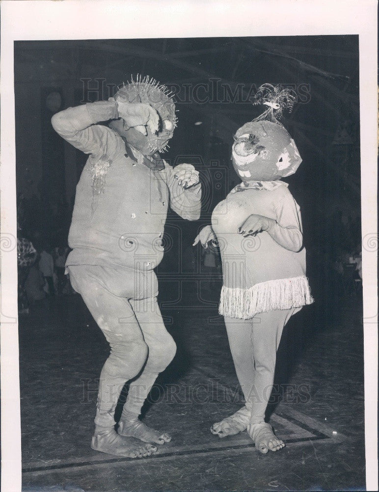 1960 Sarasota, Florida Beaux Arts Ball Mr &amp; Mrs Carroll Brye Press Photo - Historic Images