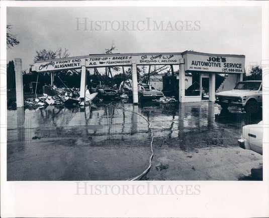 1979 Tampa, Florida Joe's Automotive Service Tornado Damage Press Photo - Historic Images