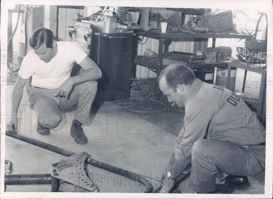 1971 St. Petersburg, Florida Speed Specialties & Crew of Movie Jump Press Photo - Historic Images