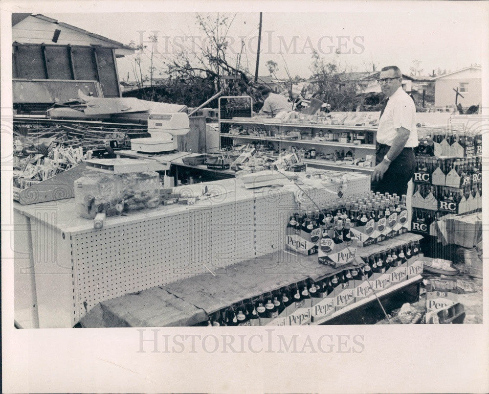 1966 Lakeland, Florida Tornado Damage Kwik Serve Destroyed Press Photo - Historic Images