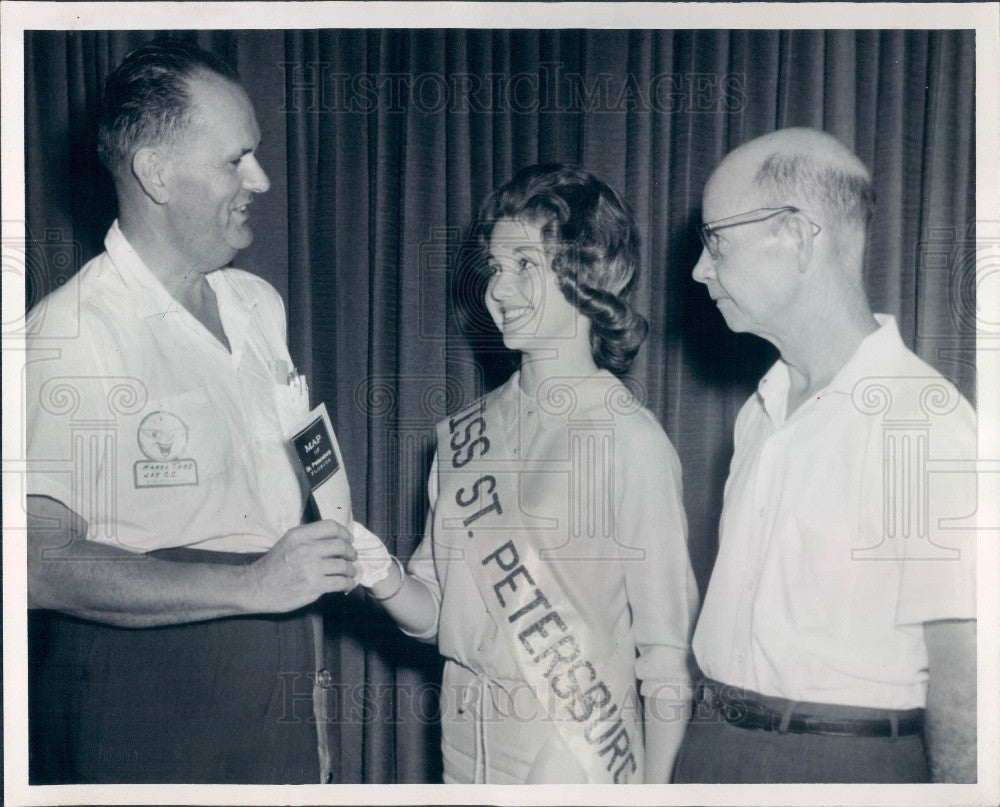 1964 St. Petersburg, Florida Sunshine City Camera Club Press Photo - Historic Images