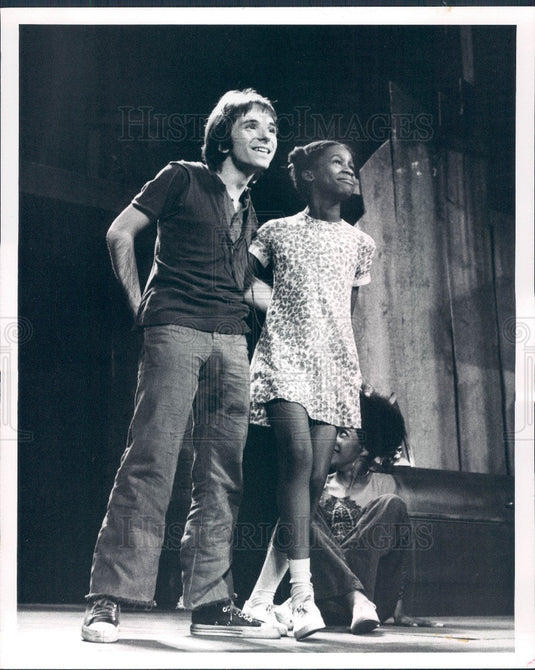 1971 Hollywood Actors Tony Michael Pann & Kelly Richardson Press Photo - Historic Images