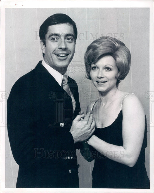 1973 Hollywood Actors Laura McDuffie & Geoffrey Waddell Press Photo - Historic Images