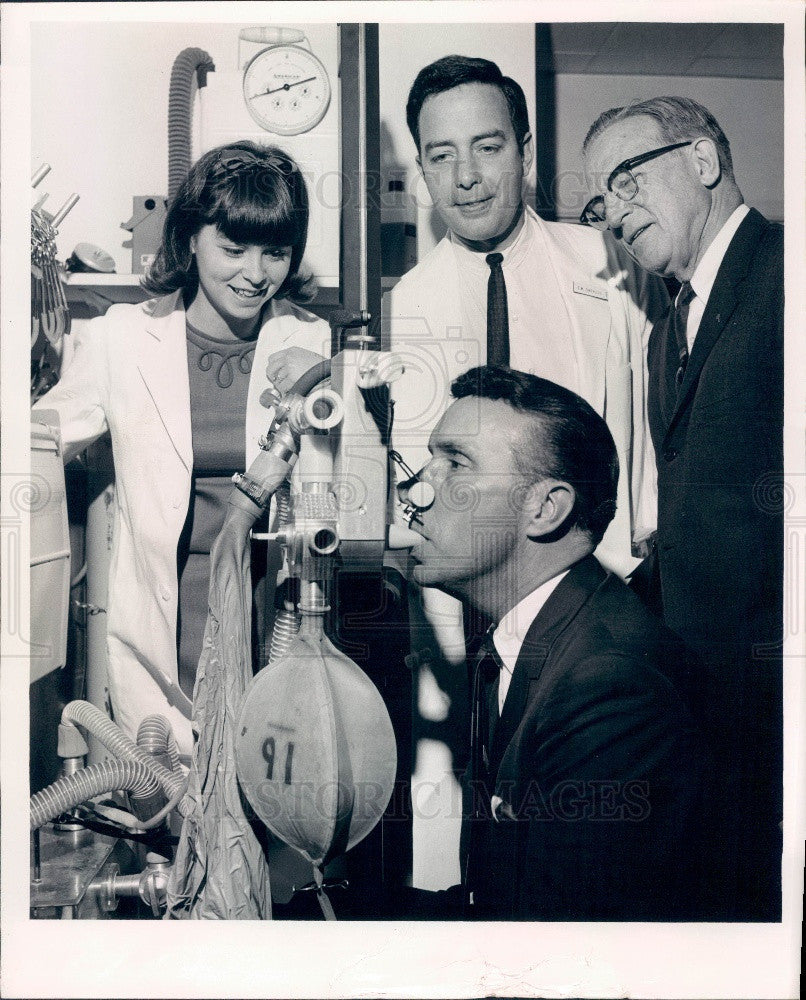 1966 University of Florida Health Center Lung Station Press Photo - Historic Images