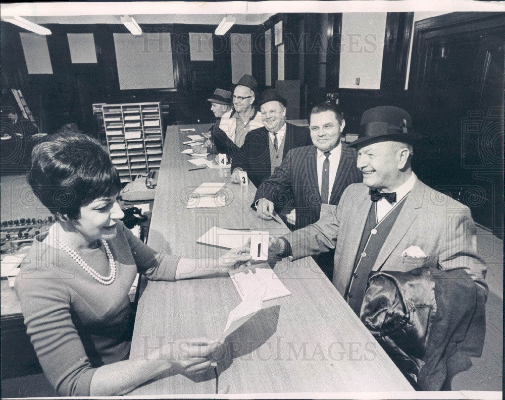 1967 Chicago, Illinois Czechoslovak Society of America Members Press Photo - Historic Images