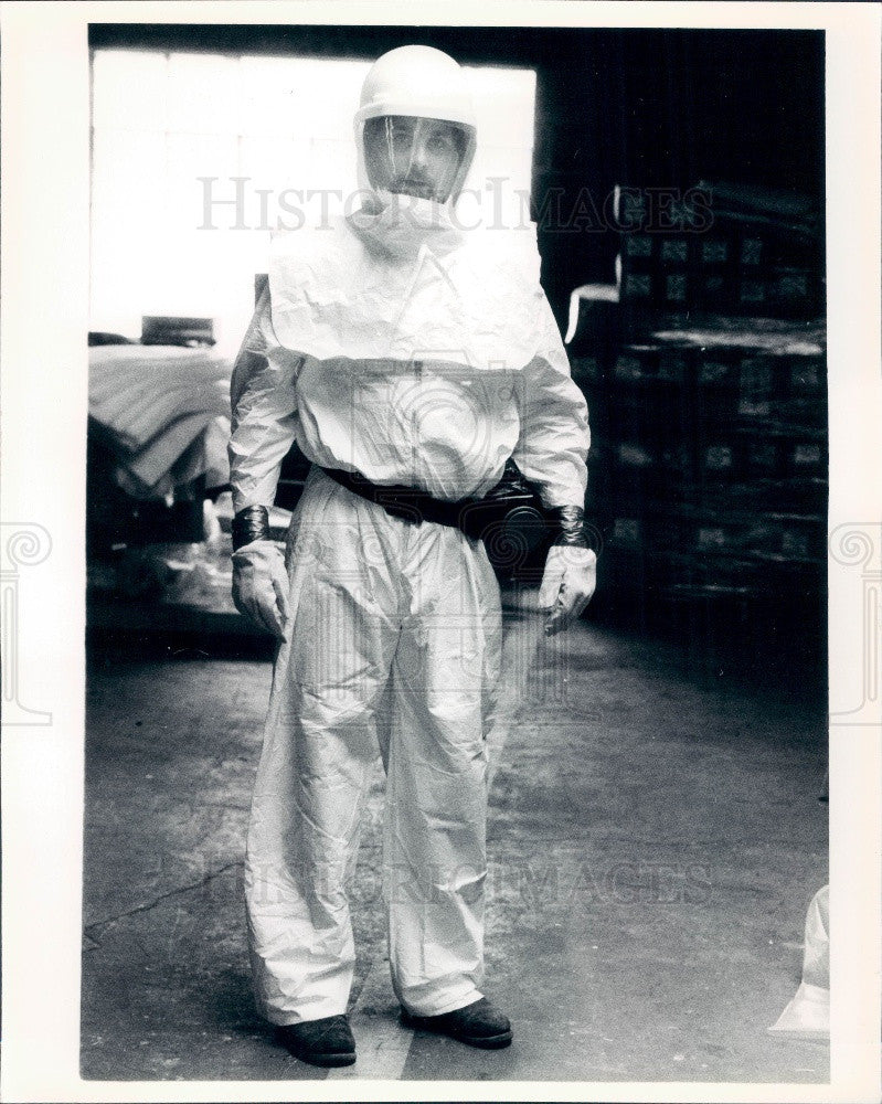 1986 Chicago, Illinois Brand Asbestos Control Steve Nichin Press Photo - Historic Images