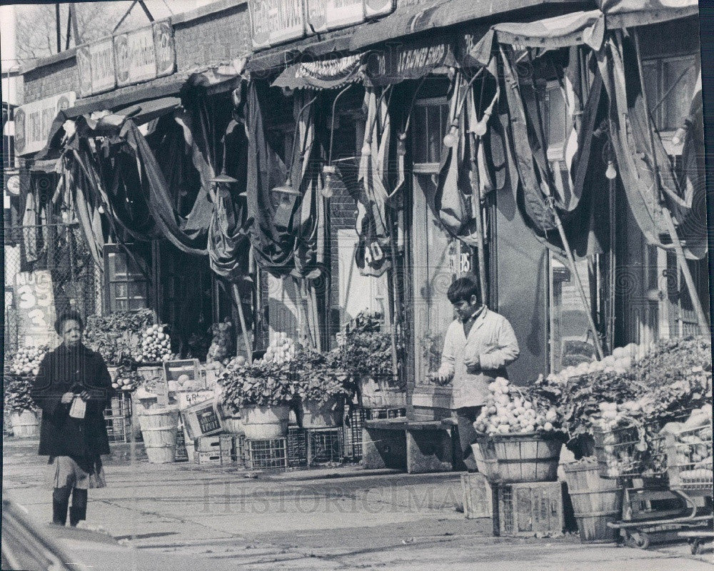 1970 Chicago, Illinois Produce Market S. State Street Press Photo - Historic Images