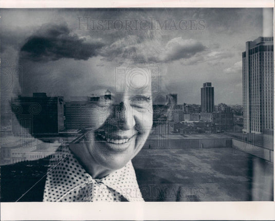 1973 Psychic & Astrologer Columnist Jeane Dixon/Denver CO Background Press Photo - Historic Images