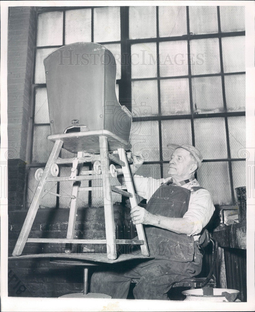 1957 Chicago, Illinois Goodwill Industries Press Photo - Historic Images