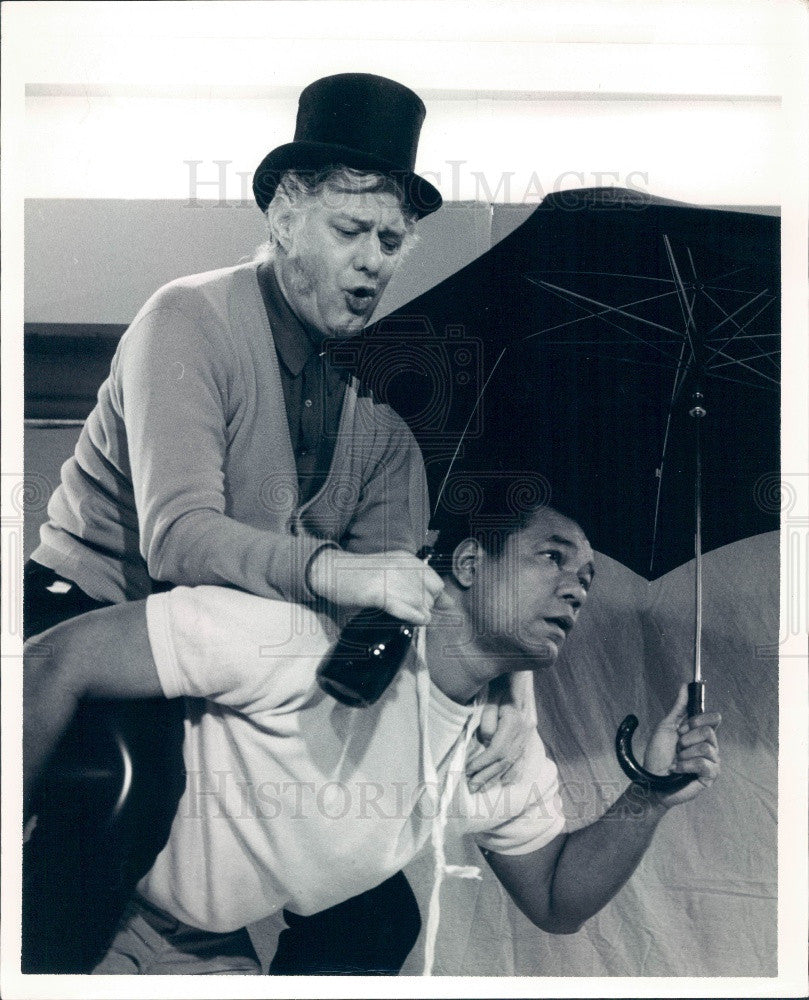 1970 Chicago IL Goodman Theater Actors Vincent Park & Clayton Corbin Press Photo - Historic Images