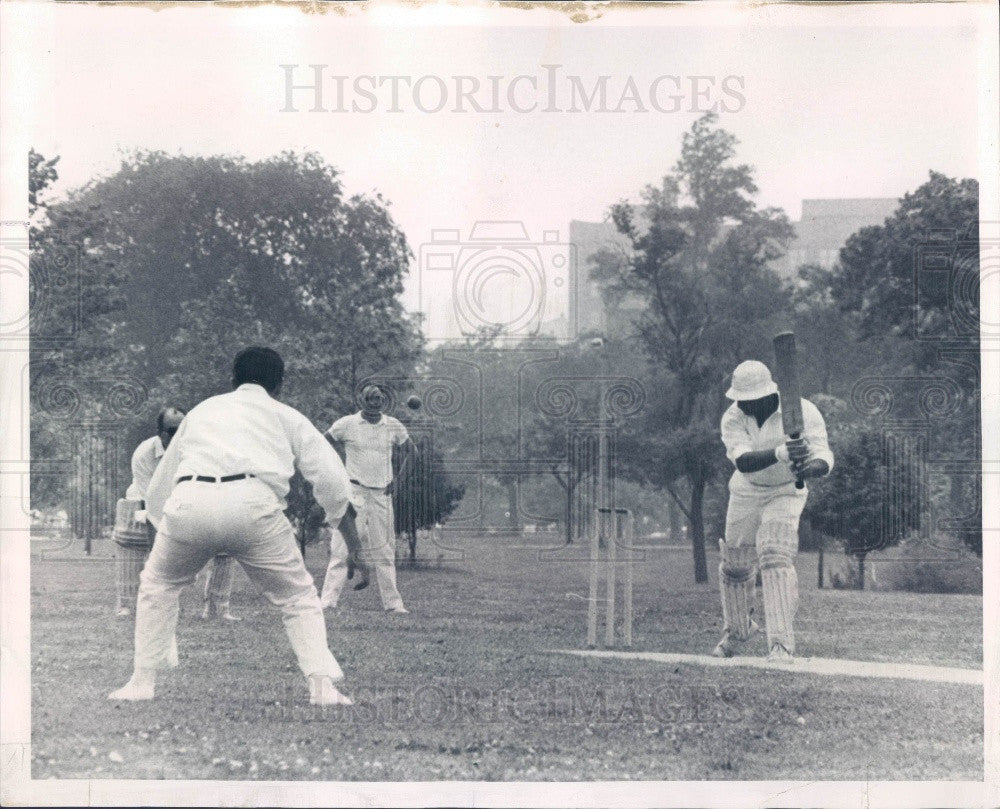 1968 Chicago, Illinois Melbournes vs St. Louis Kutis Cricket Match Press Photo - Historic Images