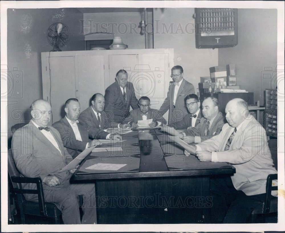 Undated Leyden Township, Illinois Town Board Press Photo - Historic Images