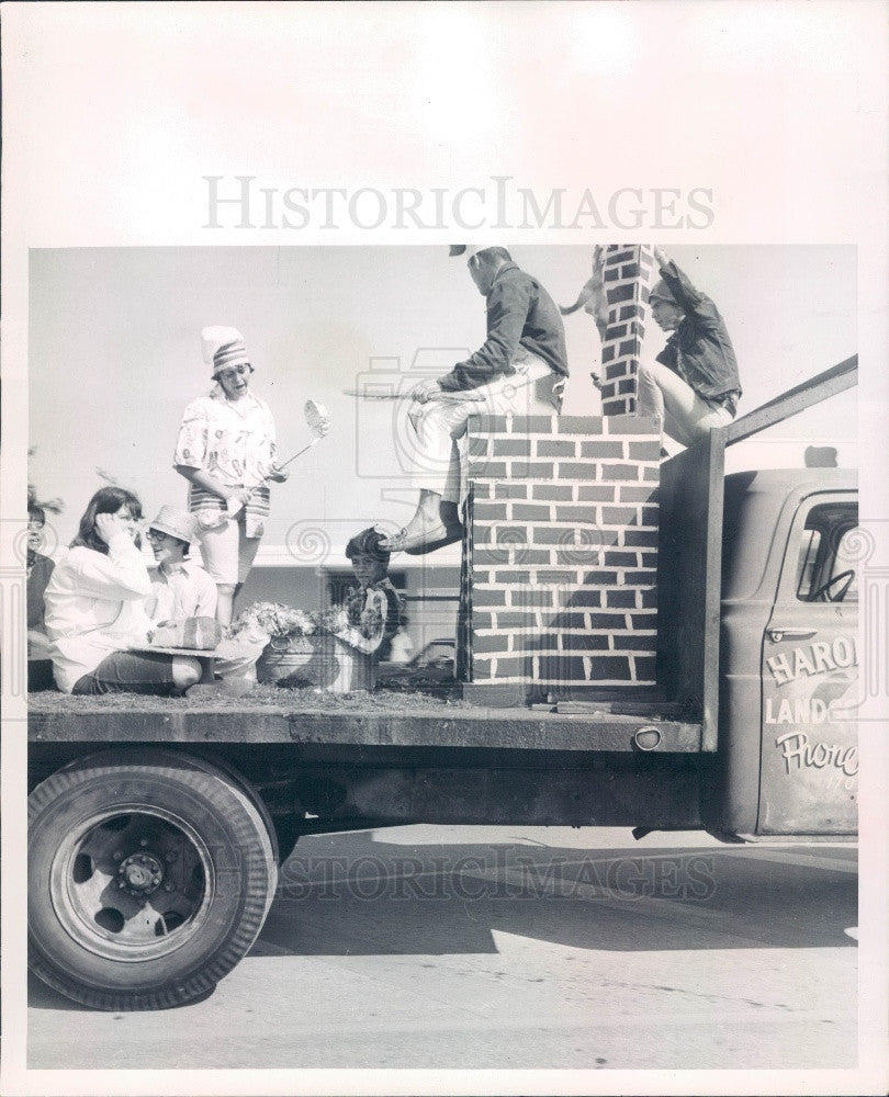 1966 Florida Largo High School Homecoming Parade Press Photo - Historic Images