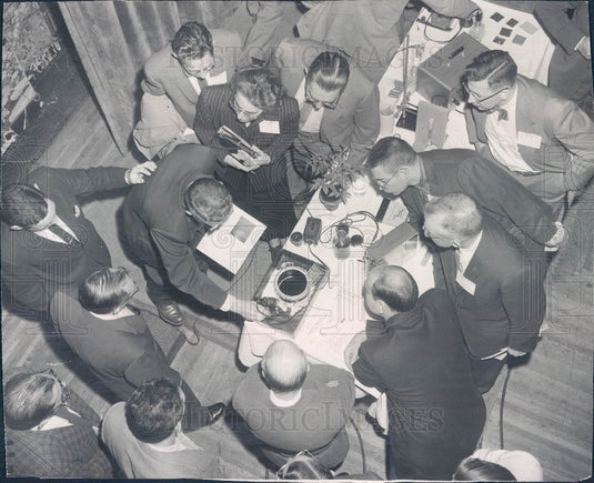 1957 Chicago, Illinois Central Assn. of Science and Math Teachers Press Photo - Historic Images