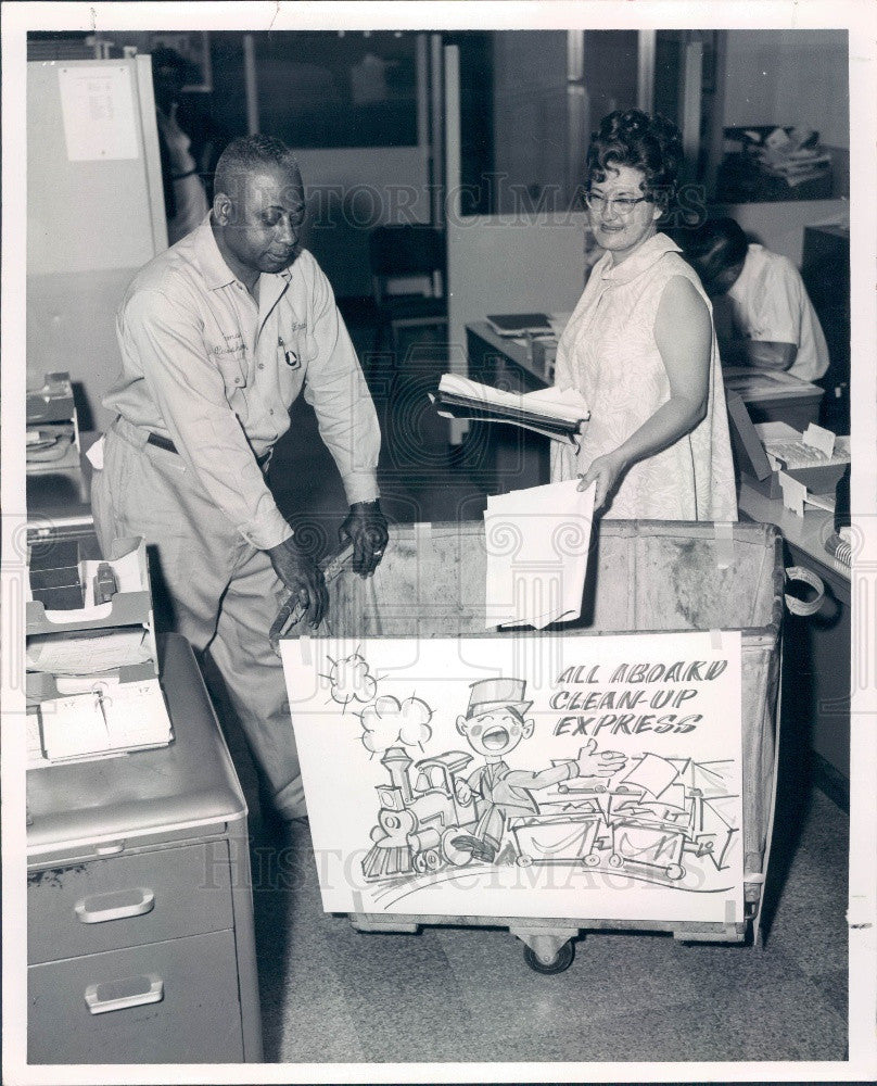 1967 St. Petersburg, Florida Times Clean-Up Express Press Photo - Historic Images