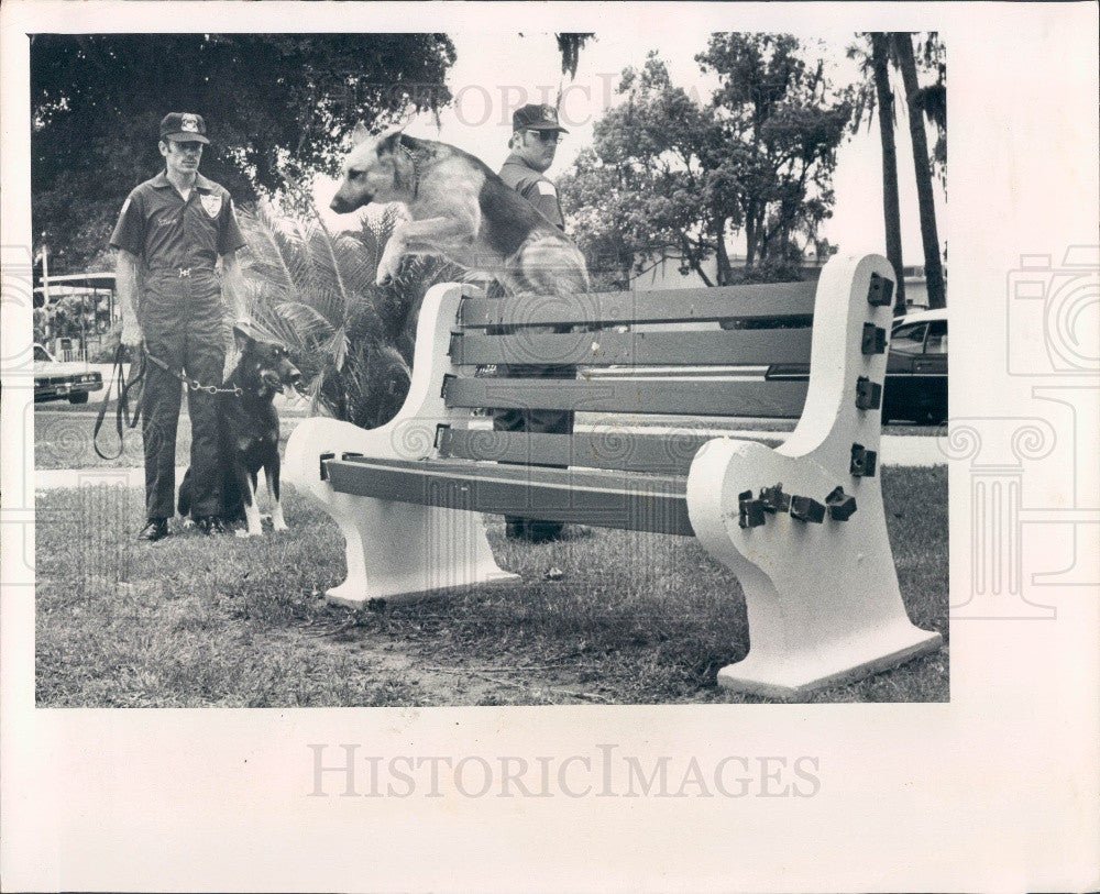 1974 Largo FL Police Dogs Bear &amp; King w/ Policeman Benet &amp; Lescoe Press Photo - Historic Images