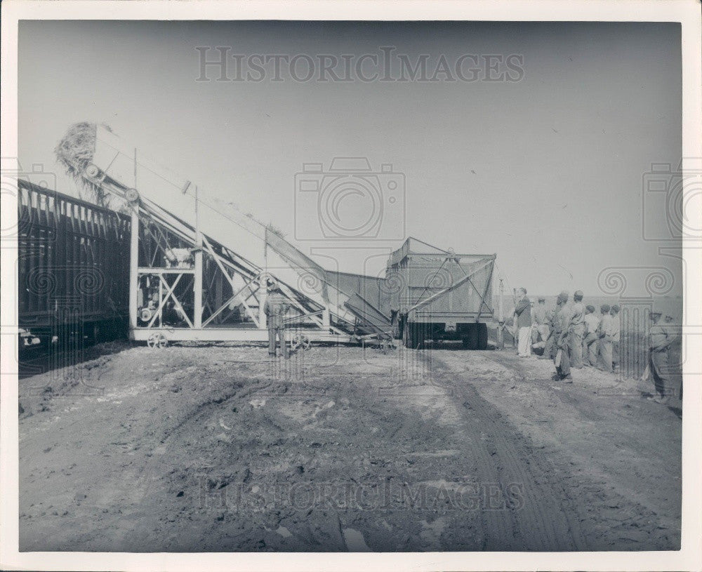 Undated Clewiston, Florida US Sugar Corp Cane Loader Press Photo - Historic Images