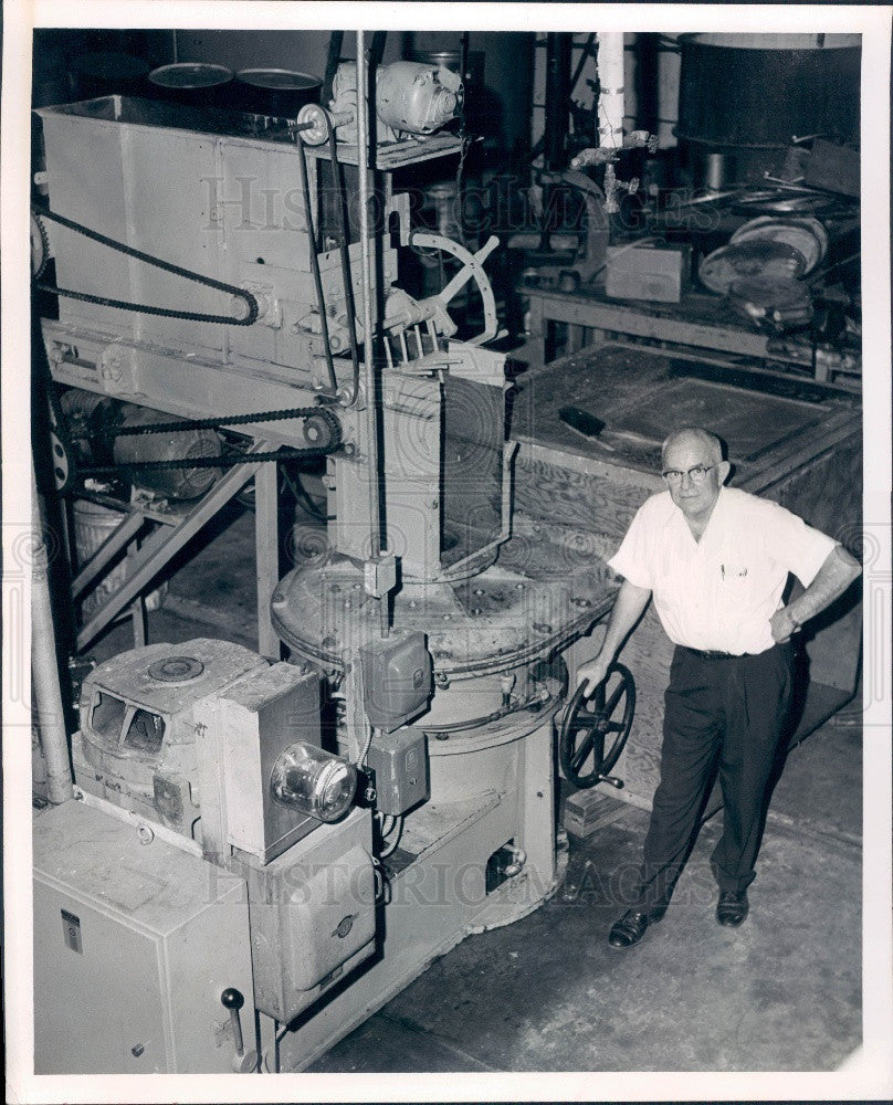 1968 Univ of Florida Chemical Engineering Prof William Nolan Press Photo - Historic Images