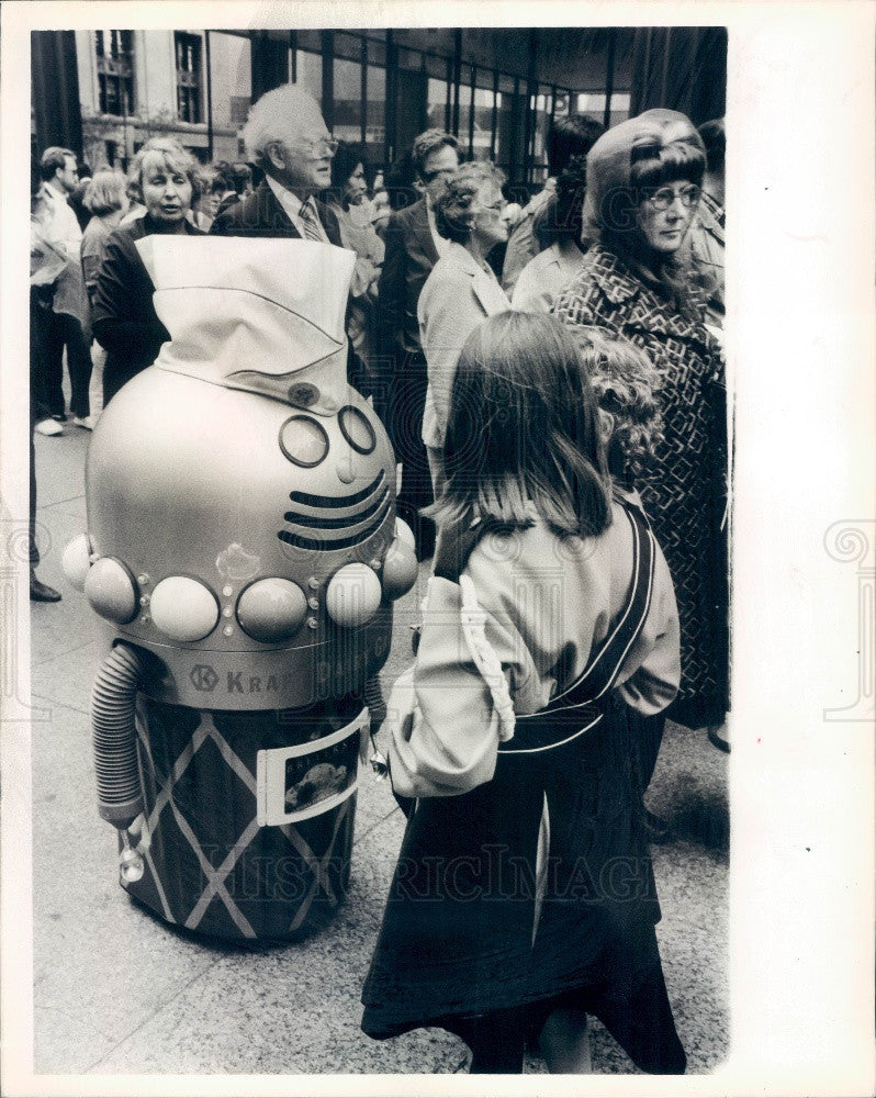 1986 Chicago, Illinois Kraft Dairy Robot I.C. Scoop Press Photo - Historic Images