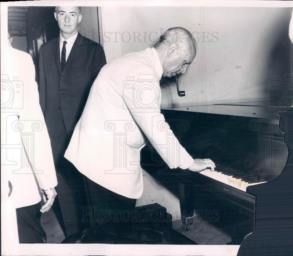 1962 Chicago, Illinois Ravinia Park Chicago Symphony Pianist Iturbi Press Photo - Historic Images